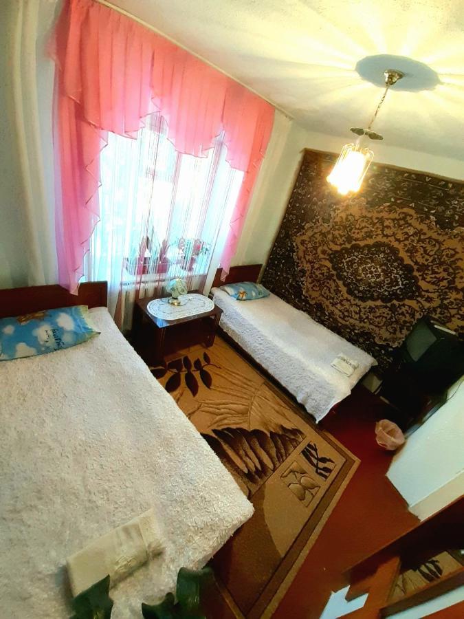 Guesthouse Kishimzhan Talas エクステリア 写真