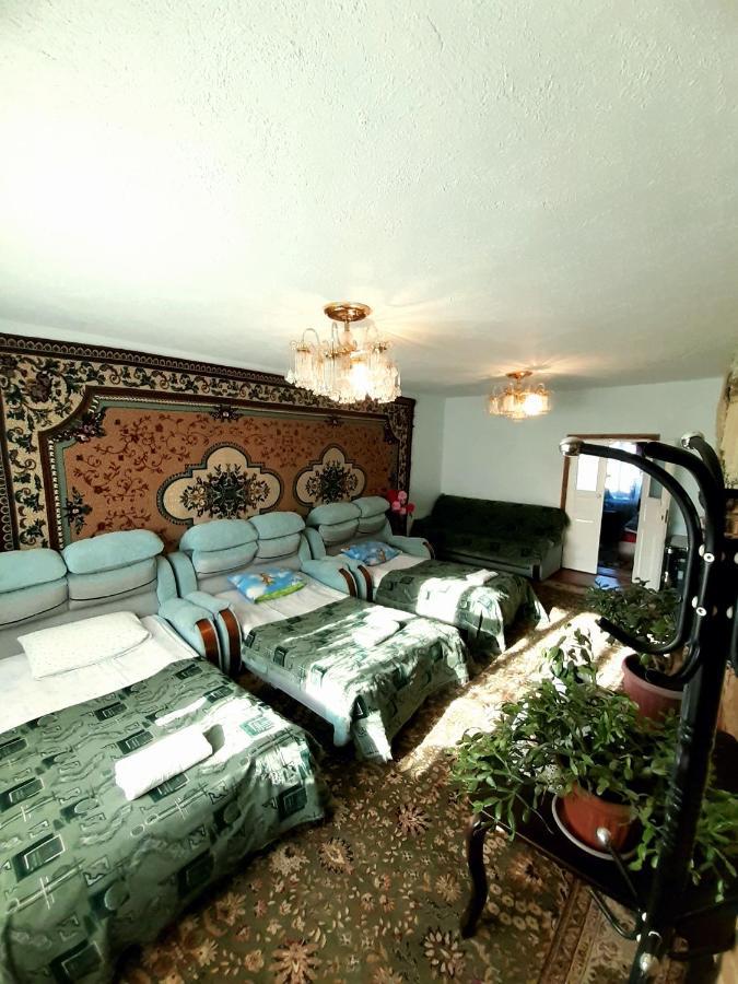 Guesthouse Kishimzhan Talas エクステリア 写真
