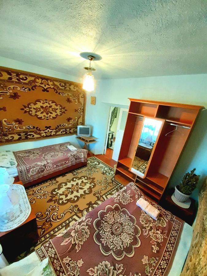 Guesthouse Kishimzhan Talas エクステリア 写真